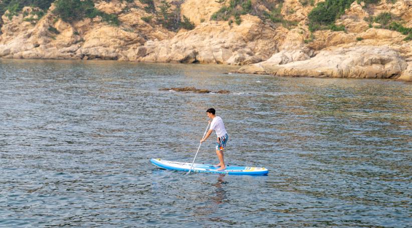 How to stand up on Tuxedo Sailor paddle board